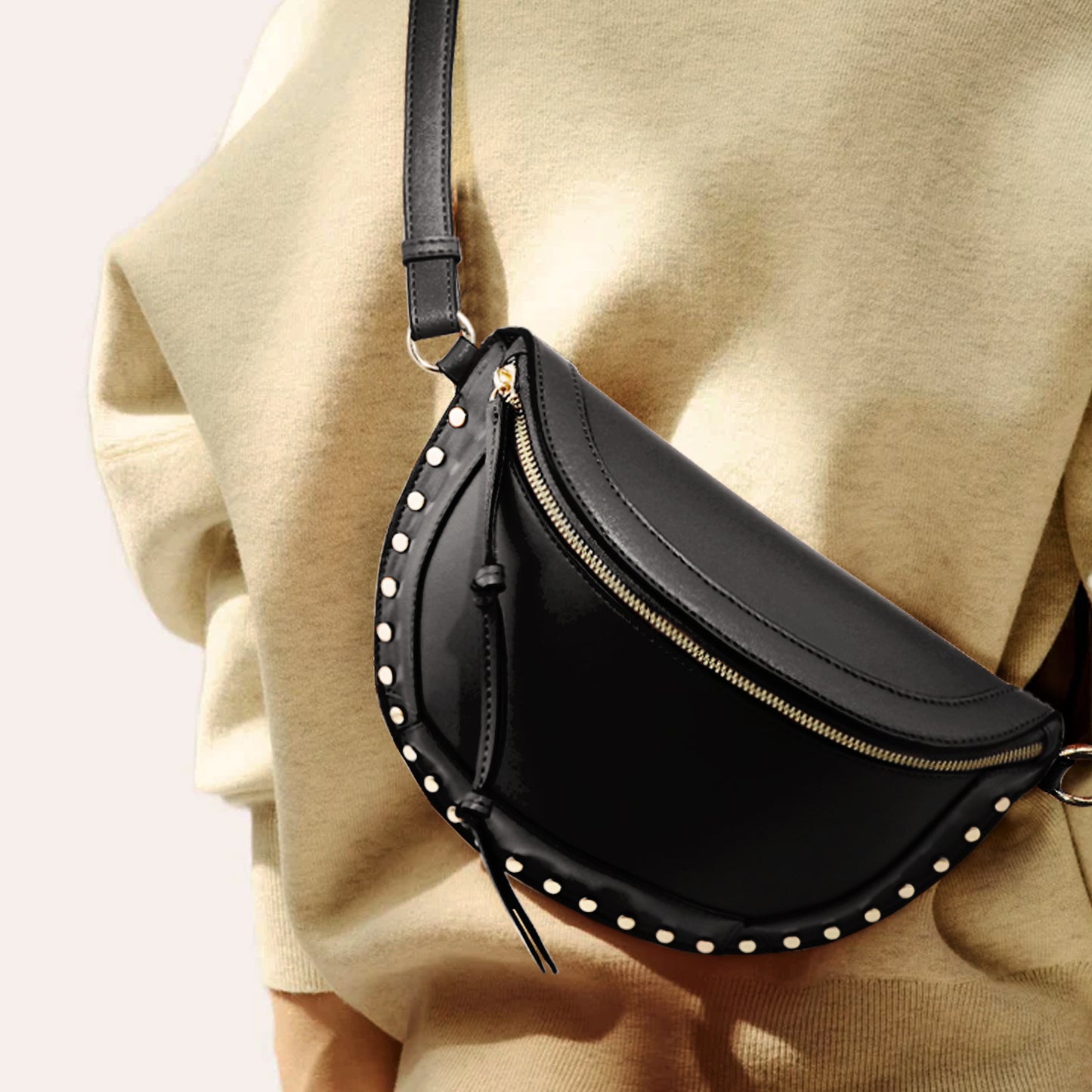GoFree — The Roomiest Bum Bag