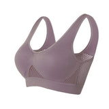 Women's Seamless Sports Bra — Padded & Breathable