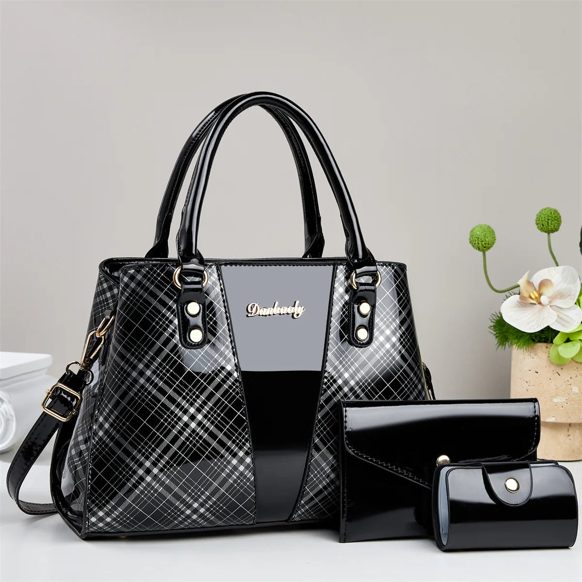 Saint Élise Darbooly Limited Edition