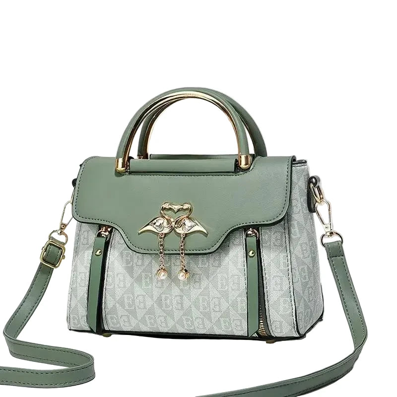 The Élara Crossbody
