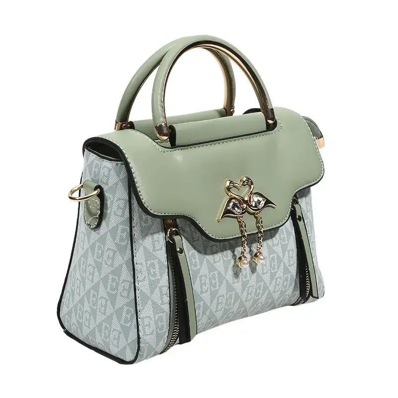 The Élara Crossbody
