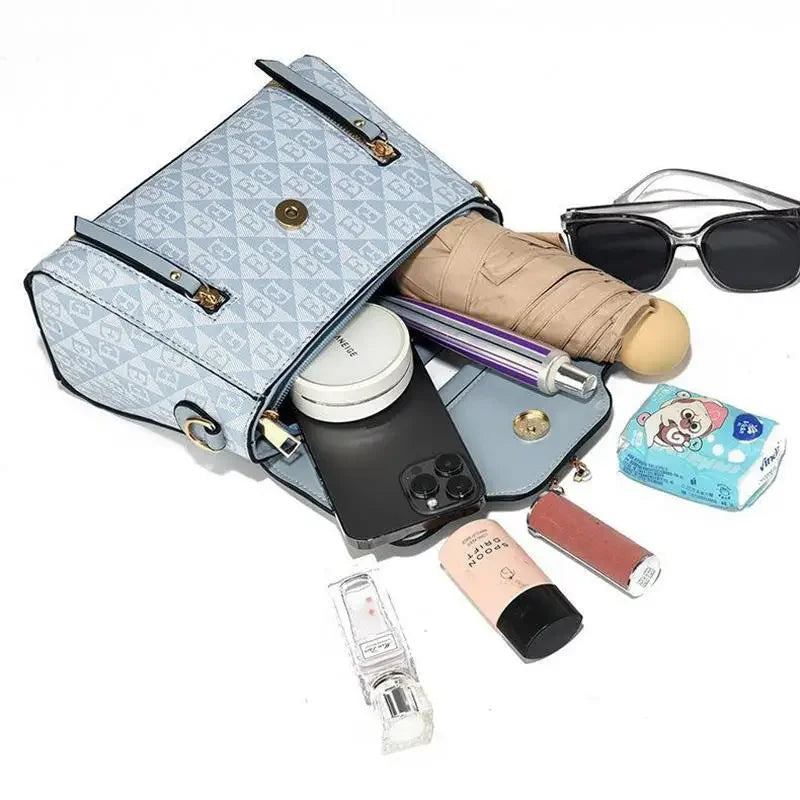 The Élara Crossbody
