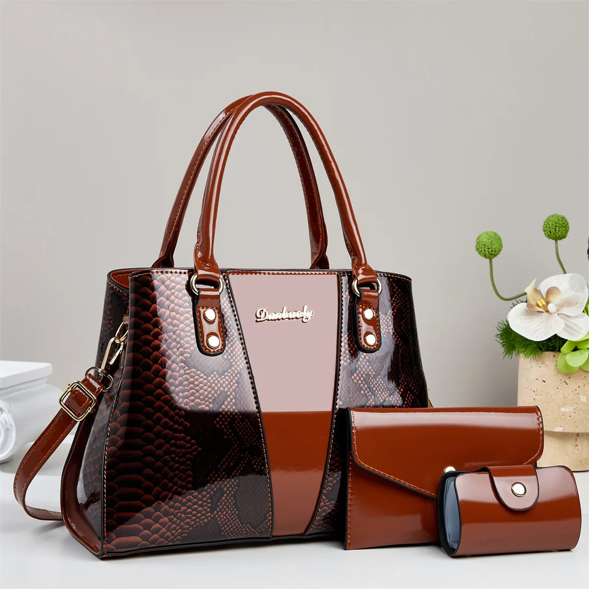 Saint Élise Darbooly Limited Edition