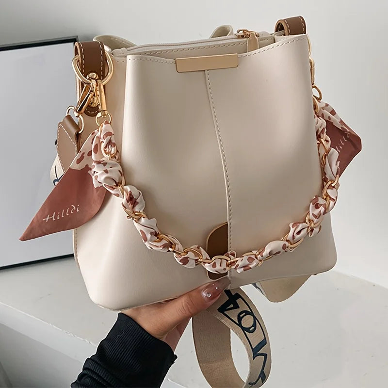 La Chaîne Ribbon Chain Bucket Bag