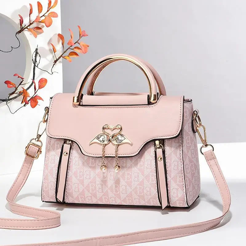 The Élara Crossbody