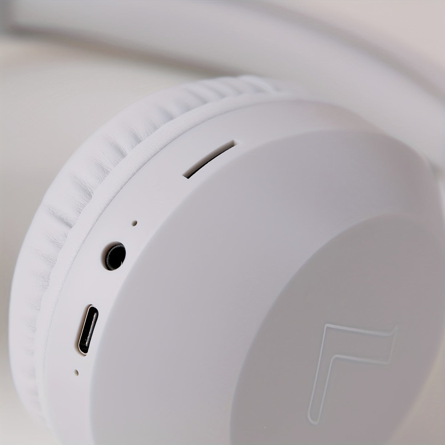 Wireless Headset | Pressure Relief Design, Bass Boost, Built-in Microphone, Telescopic and Rotatable Flat Design, Auxiliary TF Mode for Gaming and Sports Use, Office and Travel Compatible, Powerful Bass, gift for her, gift for him